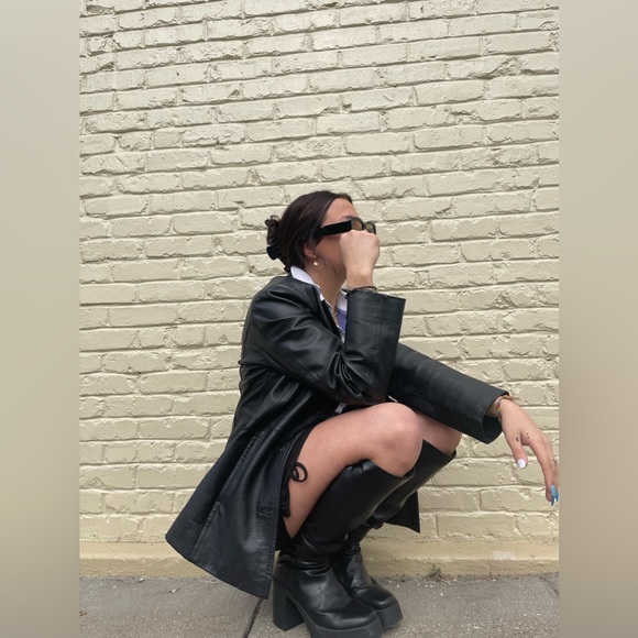 Meet your Posher, Liz - Picture 3 of 6